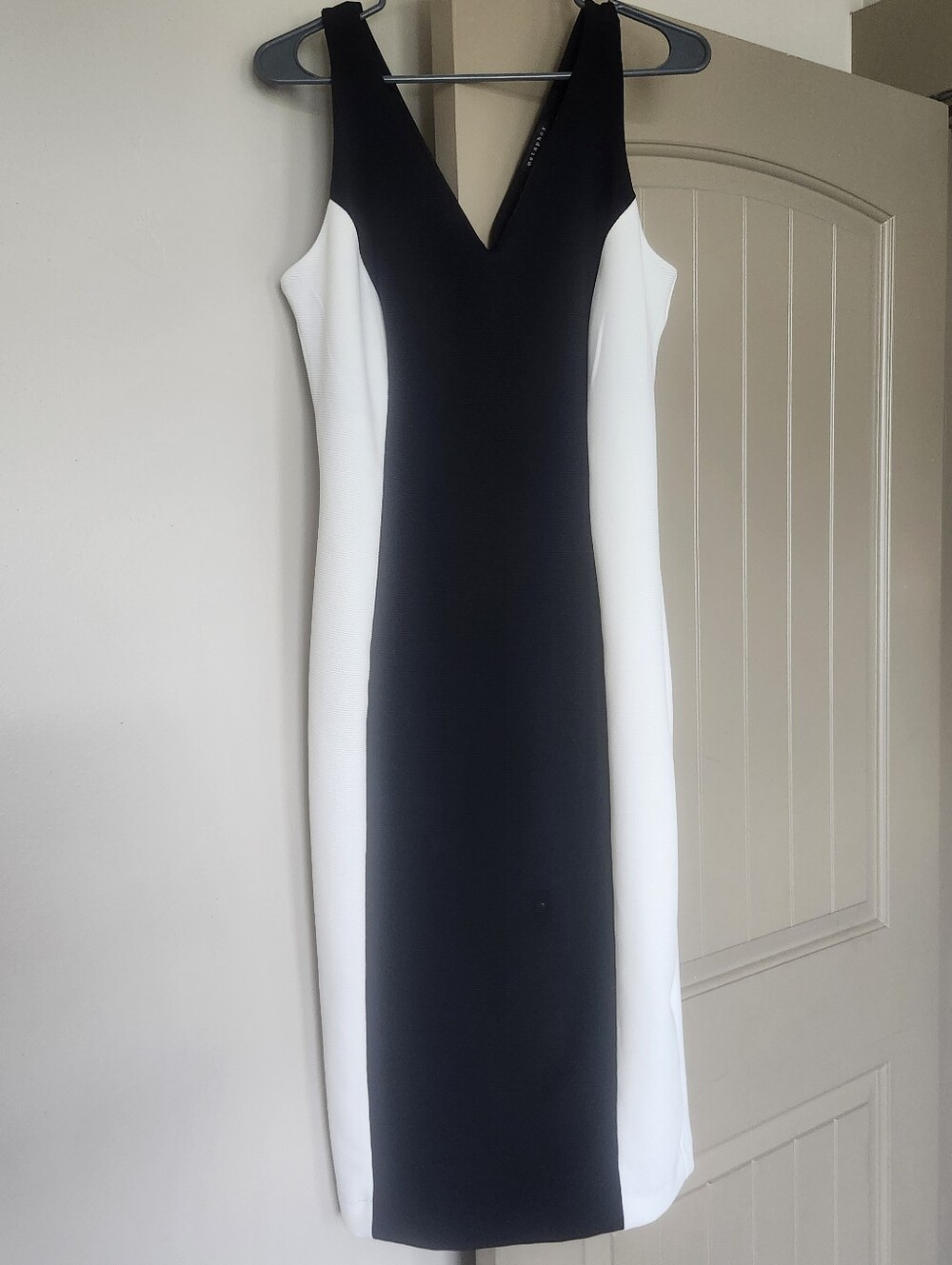Metaphor Black and White V-Neck Midi Sheath Dress